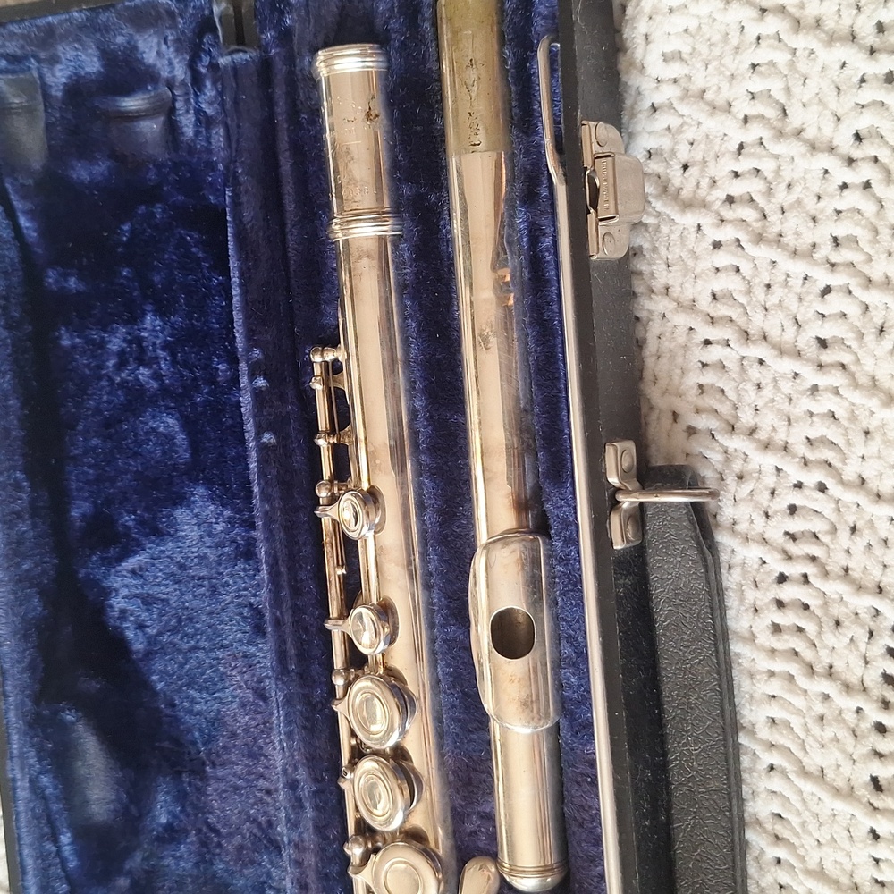 Vintage Armstrong Flute Silver Flute with Case Needs Polishing & Servicing - Picture 7 of 16